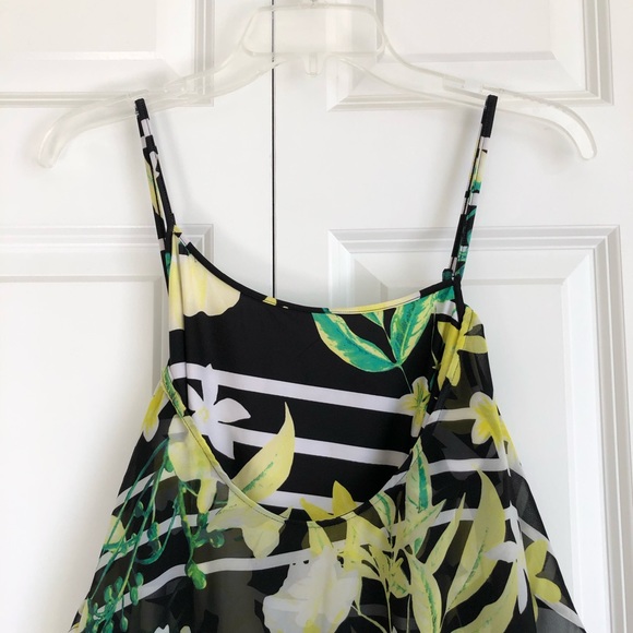 ALFANI WOMENS BLUSE TOP FLOWERED SIZE 6 , SLEEVELESS - Picture 4 of 5